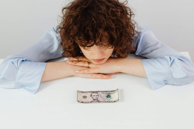 financial therapist