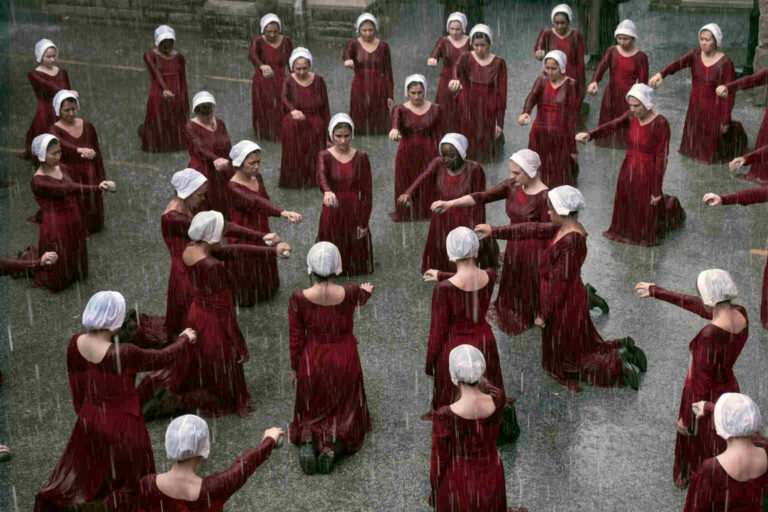 books like the handmaid's tale